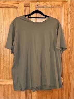 Cato XL Olive Green Short Sleeve Knit Top Casual Basic Tee